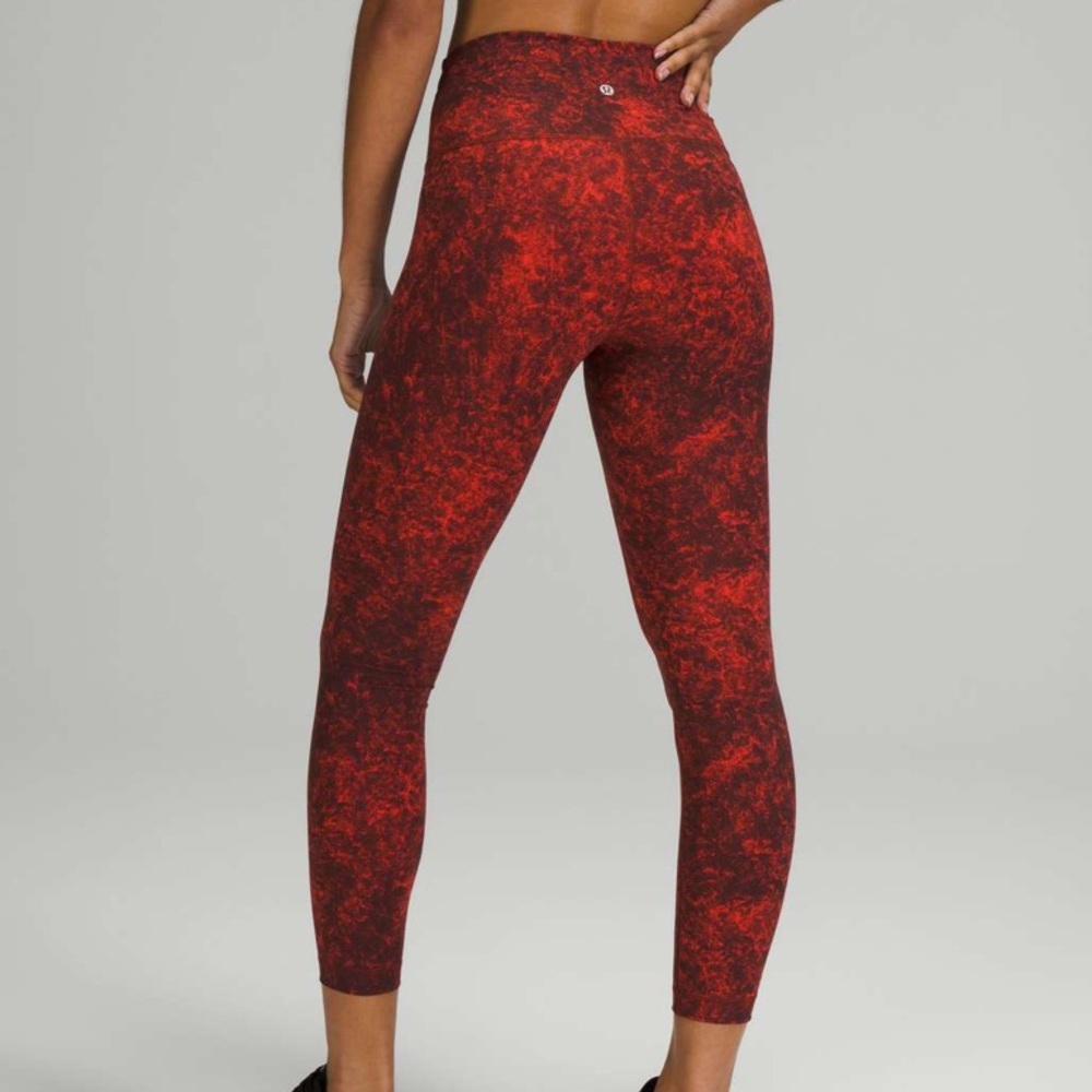 NWT Lululemon Wunder Train High-Rise Tight 25”